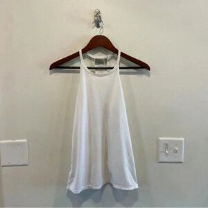 Athleta Racerback tank in womens size xxs white athletic
